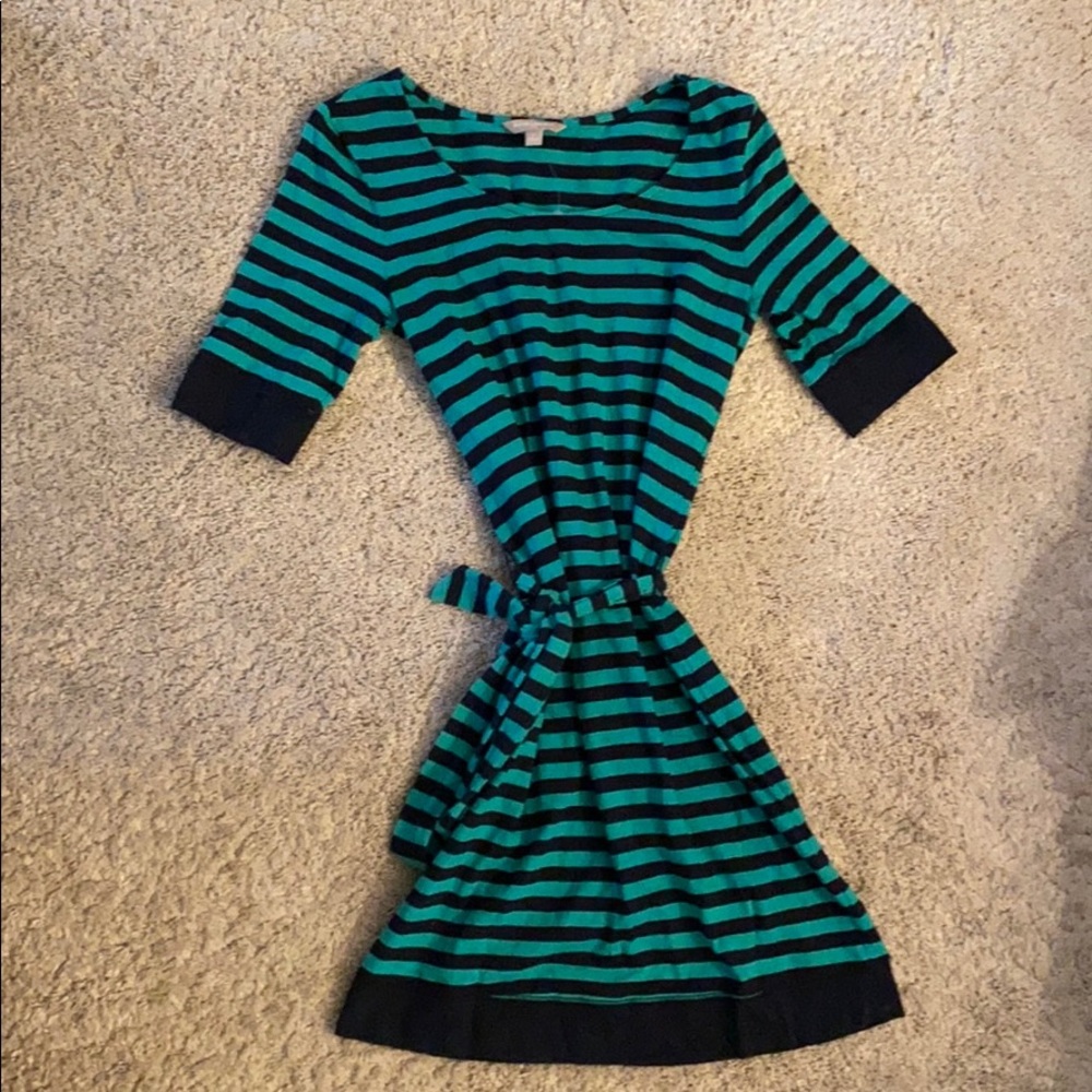 Green and Navy elbow sleeved dress